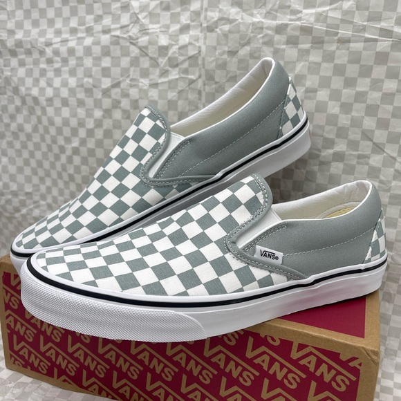 Vans Men Classic Slip-On
Color Theory Checkerboard Pure Grey
VN000D5PEPO Sneaker - Picture 9 of 16
